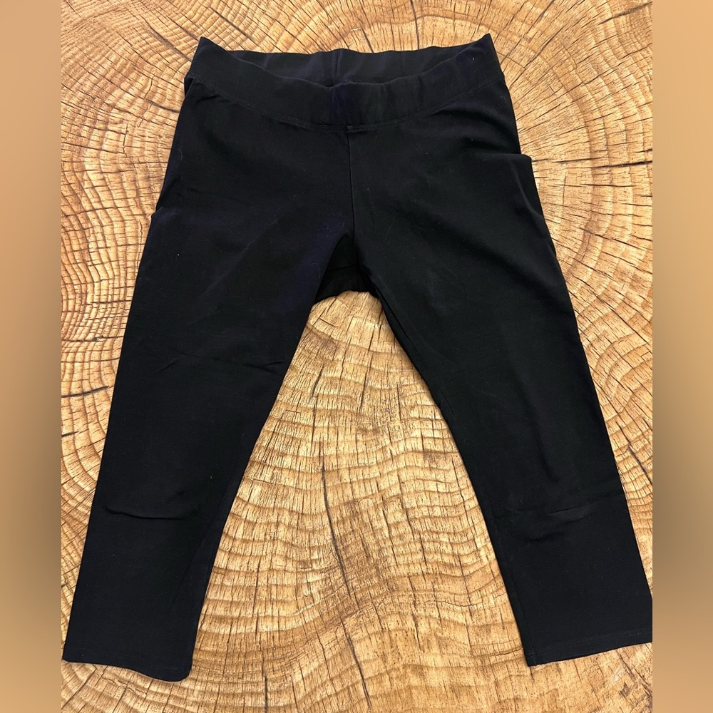‼️EUC: Pact Organic Black Cropped Leggings - S